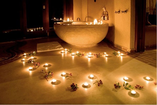 A romantic bath for two at Simbambili Game Lodge
