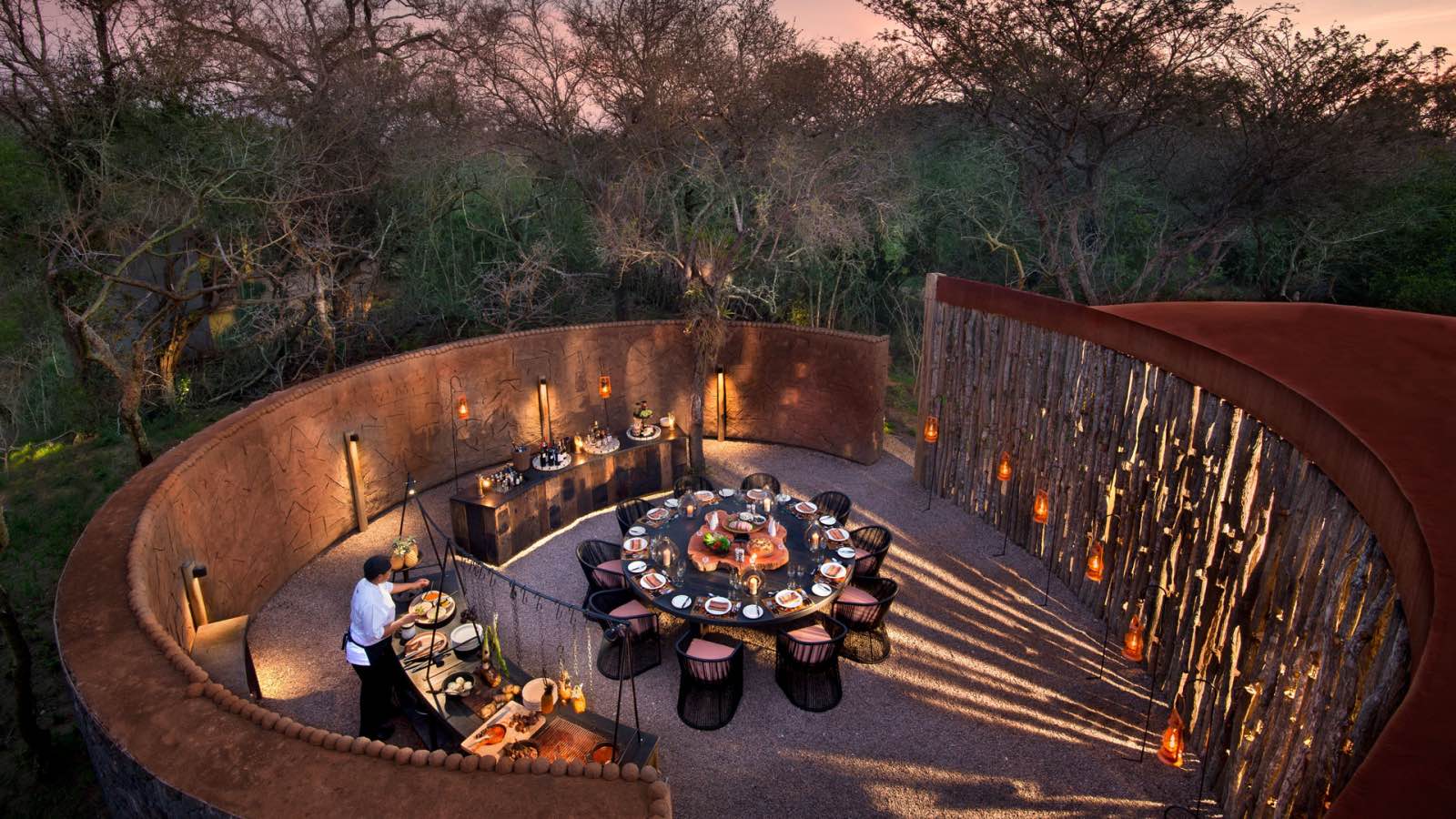 The lively boma where alfresco dinners are served fireside