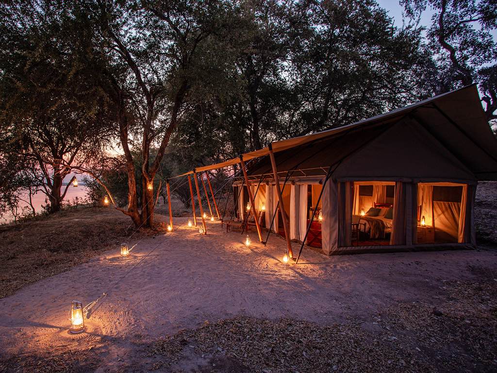 Luxury nostalgic safari tents at Sapi Explorers_Fotor