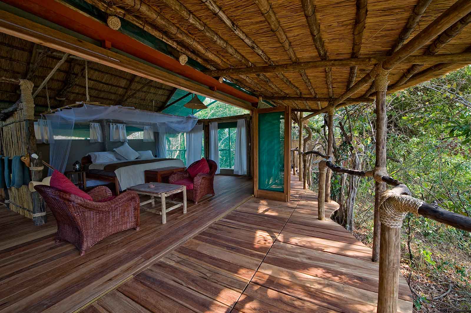 Mvuu Lodge Deck Area