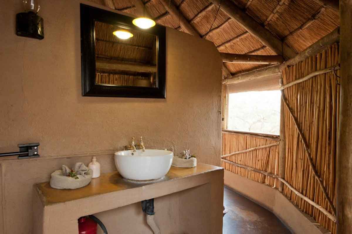 Umlani Bush Camp Bathroom